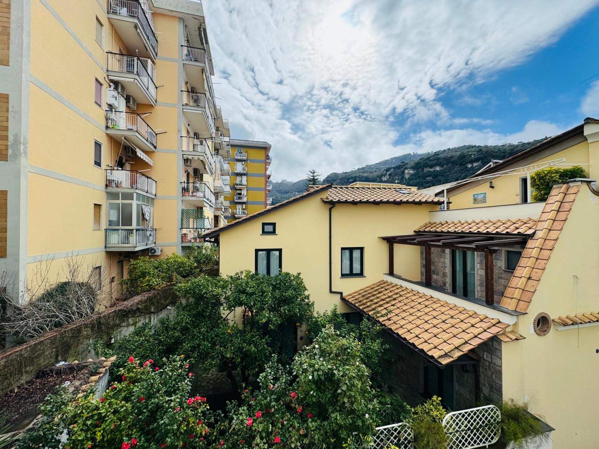 Yourhome - Maison Nicole & Marie Сорренто Экстерьер фото